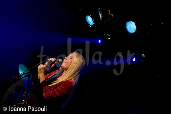 Tsatsou_dipla_sto_potami_145t
