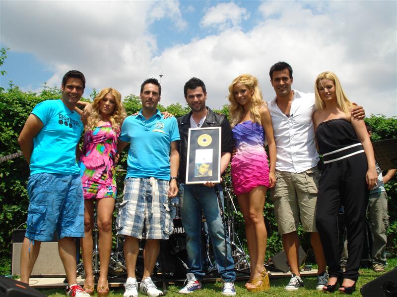 photo1aponomi_Medium