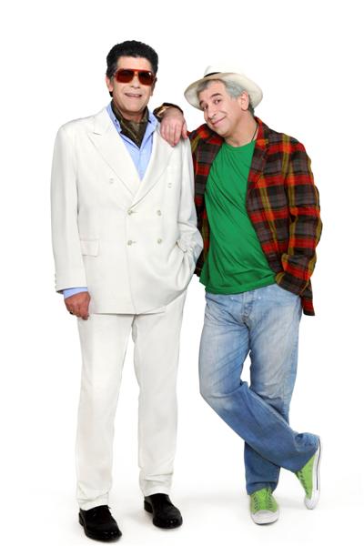 apatewnes_kai_gentlemen_1_Medium