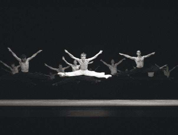 nederland_dance_theater_NDT_I__SEHNSUCHT__RR_c_Rahi_Rezvani_1_--