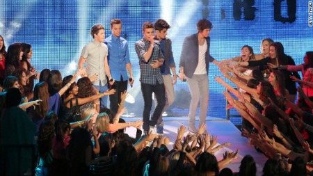 mtv-vmas-2012-one-direction-performance-story-top