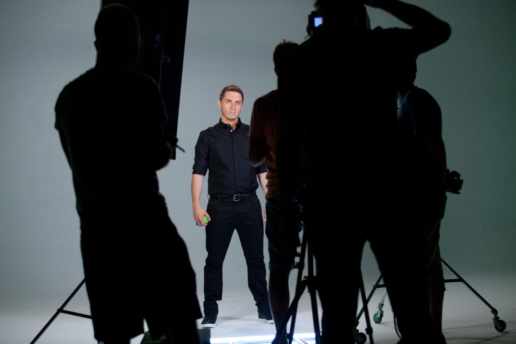 AyvPH53CUAE6YWU.jpg_large