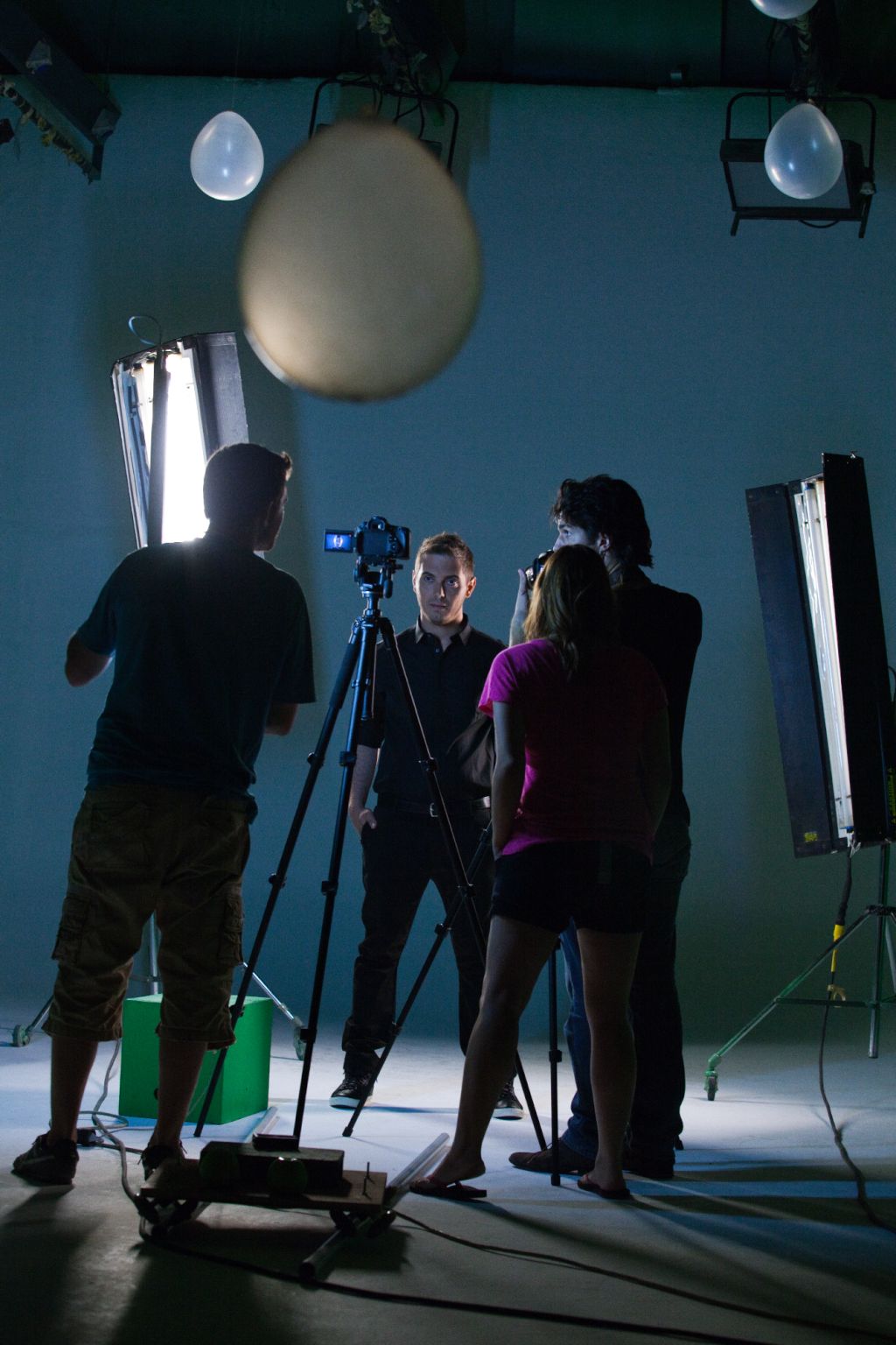 AyvPu5GCMAATgOI.jpg_large