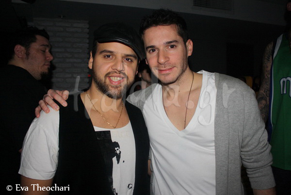 Going_Through_live_4