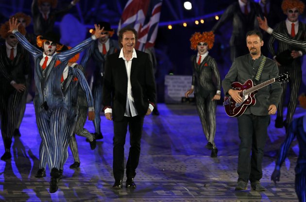 2012-08-12T205655Z_768899897_TB3E88C1M6OJP_RTRMADP_3_OLY-CLOSING-CEREMONY-ACT1-DAY16