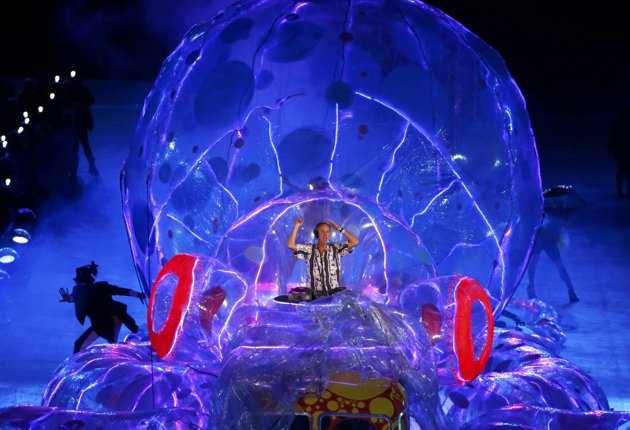 2012-08-12T220042Z_1234158142_LM2E88C1P4ZSF_RTRMADP_3_OLY-CLOSING-CEREMONY-ACT3-DAY16