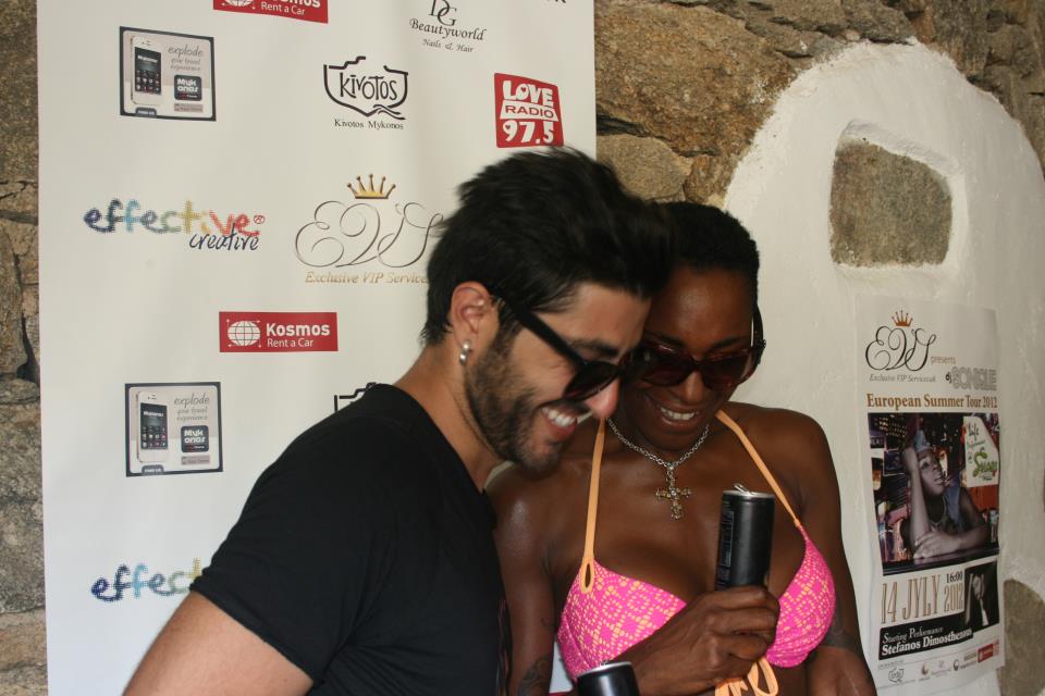 531176_176112239187291_846478385_n