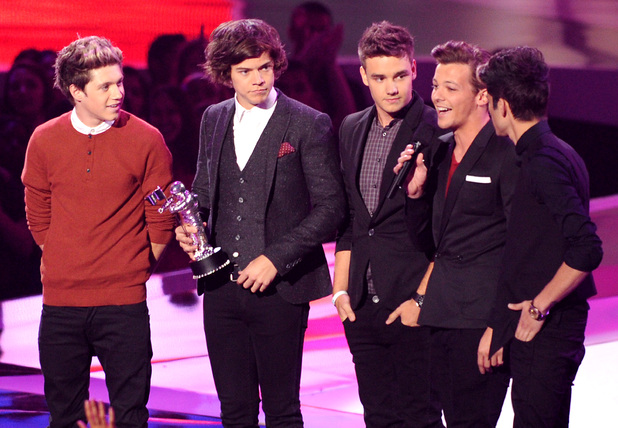 2012mtvvma_onedirection_win_1