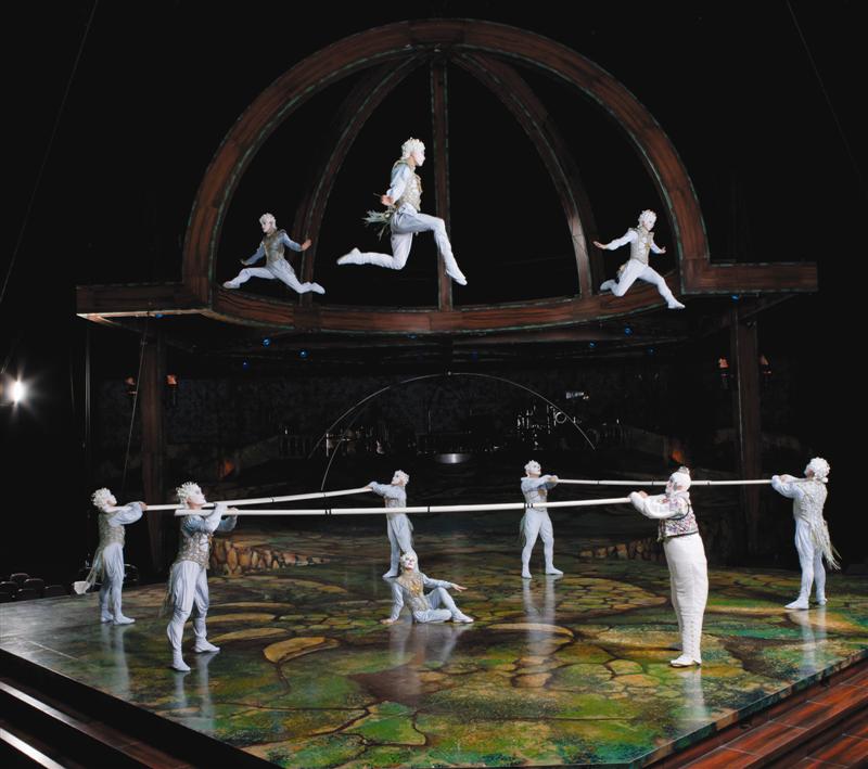 Russian_Bars_OnStage-9294_R_PR_Medium