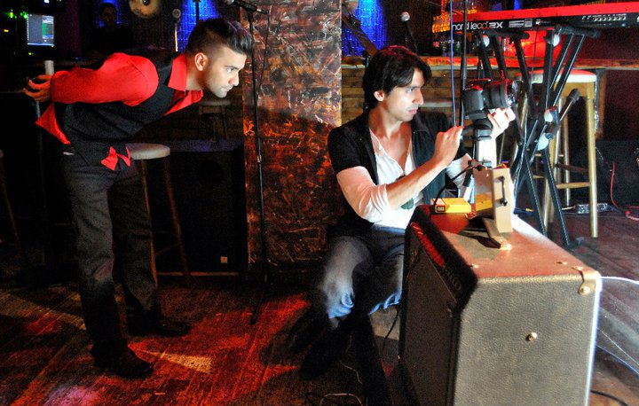 154902_10150340560710570_882110569_15843217_1684427_n