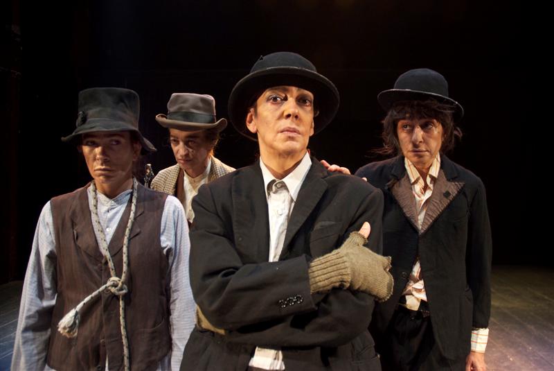 PERIMENONTAS_TON_GKONTO_Medium