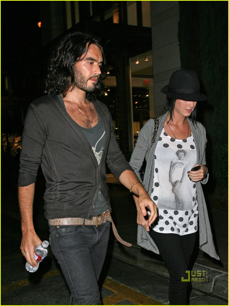 katy-perry-russell-brand_celebuzzcom
