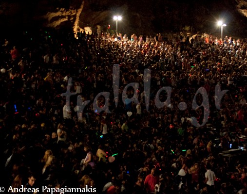 xatzigiannis_5_iouliou_2011_theatro_petras1_tralalagr