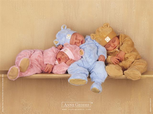 cutesleepingbabies_arts-wallpaperscom_Small