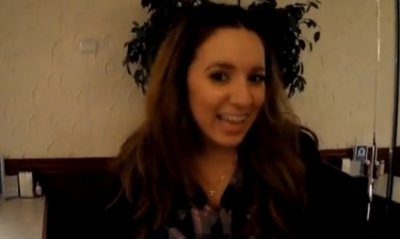 Η Καλομοίρα στέλνει ευχές με video!!!