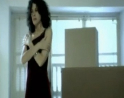 Νέο τραγούδι - remix απο την Ελευθερία Αρβανιτάκη