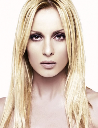 Το ολοκαίνουριο τραγούδι της Πέγκυ Ζήνα!