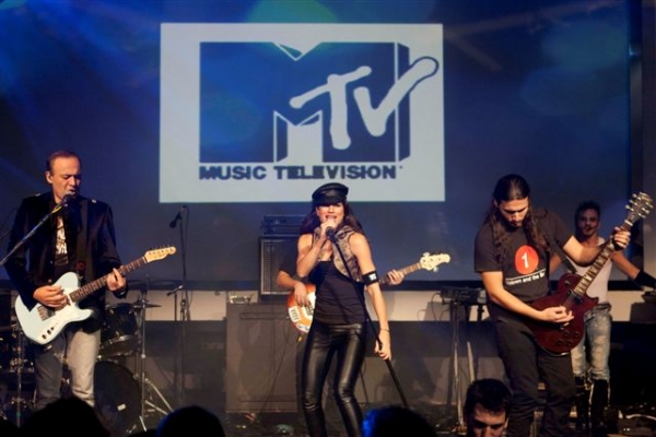 Χαμός στο opening party του MTV στη Θεσσαλονίκη