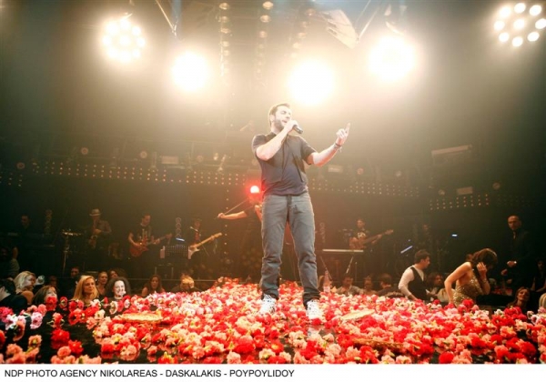 Η πρεμιέρα του Μαζωνάκη στο 'Ανοδος