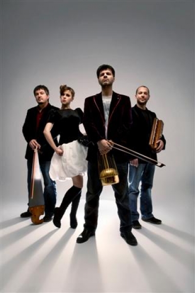 Ο Φοίβος Δεληβοριάς στο Μετρό