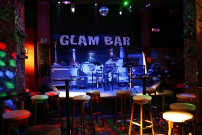 'Ολο το πρόγραμμα του Glambar