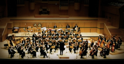 Mουσική απο Βερολινέζικο καμπαρέ στο Τριανον