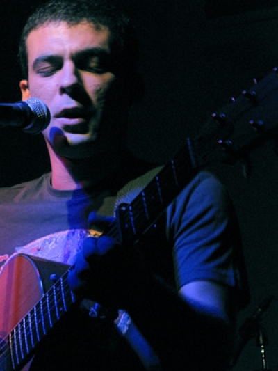 Ο Απόστολος Ρίζος "Δίπλα στο ποτάμι"