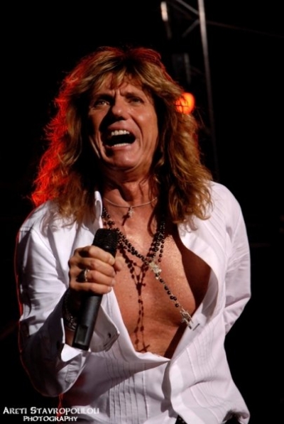 Οι Whitesnake υπέγαψαν συμβόλαιο με την Ιταλική Frontiers records. 