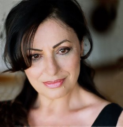 Αποκλειστικό! Τη μέγιστη τιμή να δει ένα δρόμο με το όνομα της στη Σμύρνη,η Χάρις Αλεξίου. 