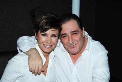 Η Κωνσταντίνα στον  Βασίλη Καρρά!!