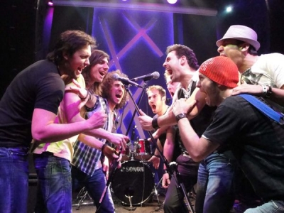 Οι Τριημιτόνιο και οι X-ODOS στο Rythmos Stage!