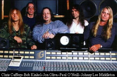 Το 'Gutter Ballet' των SAVATAGE ξαναγράφετε στην κλασική Broadway μορφή του