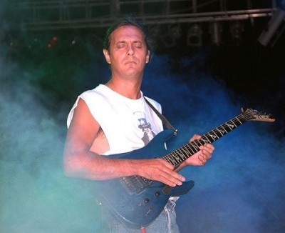 Ο Χριστόφορος Κροκίδης επιστρέφει με νέα τραγούδια...