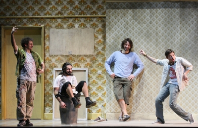 Σκηνές απο τη Μποέμικη ζωή στην εθνική λυρική σκηνή