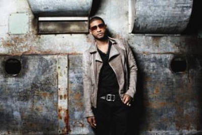 To νέο album του Usher κατευθείαν στην κορυφή!