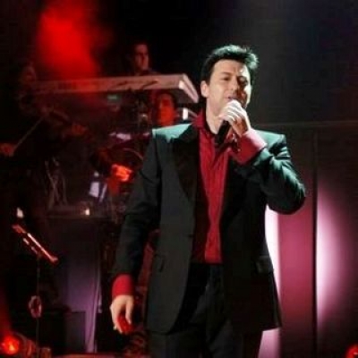 Το νέο τραγούδι του Νίκου Μακρόπουλου!