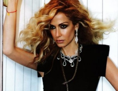 Το επόμενο σχήμα έκπληξη της Άννας Βίσση!