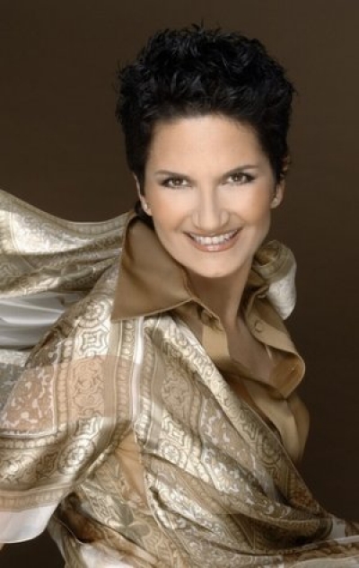 Το νέο τραγούδι της Α. Πρωτοψάλτη!