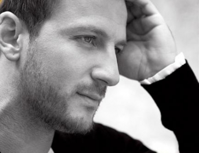 Το νέο τραγούδι του Κώστα Καραφώτη