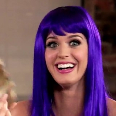 Katy Perry: Πλένω τα δόντια μου κάθε μέρα για να γίνουν σαν της Britney!!