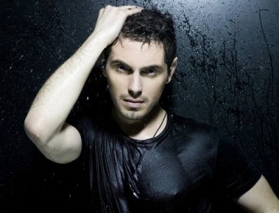 Παίξε κι εσύ στο καινούργιο video clip του Μιχάλη Χατζηγιάννη! 