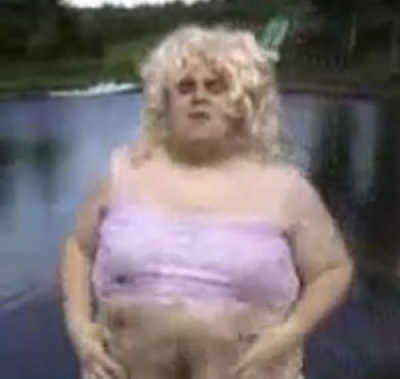 Μια....άλλη Shakira!!