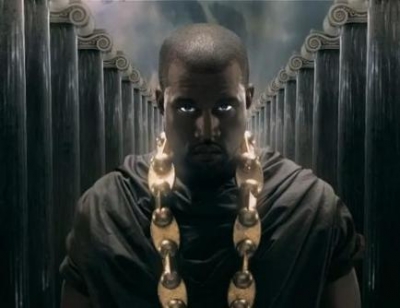 O Κanye West επιστρέφει!