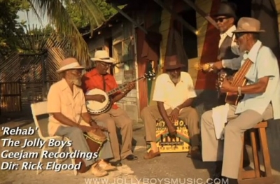 Ακούστε μια διαφορετική προσέγγιση του τραγουδιού 'The Jolly Boys' της Amy Winehouse