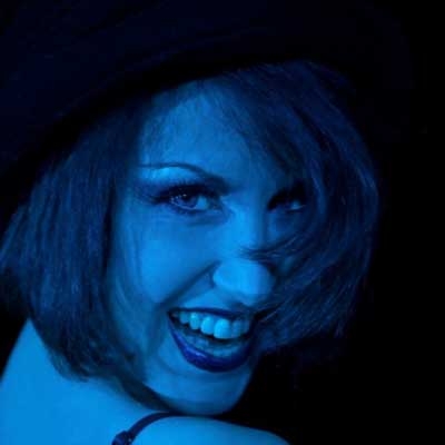 “BLUE VELVET” με τη ΣΙΑ ΚΟΣΚΙΝΑ 