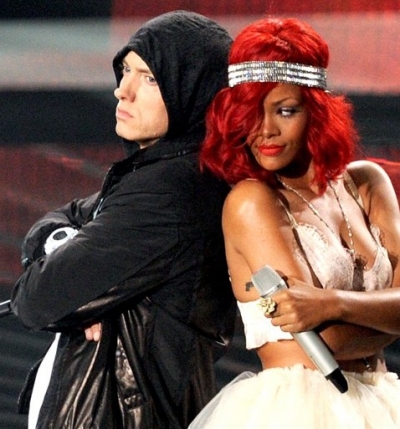 Η έκπληξη της Rihanna στη σκηνή των VMA