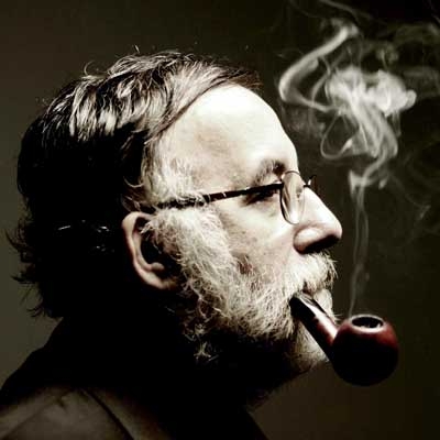 Θάνος Μικρούτσικος, Χρήστος Θηβαίος, Γιάννης Κούτρας στο Πειραιά