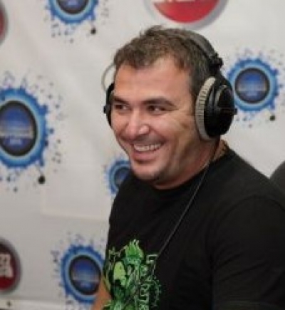 Α. Ρέμος: "Περιμένω να με φιλήσει η Έλενα για να γίνω Πρίγκιπας!"