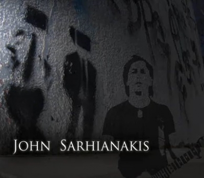 Ακούστε το νέο τραγούδι του John Sarhianaki...