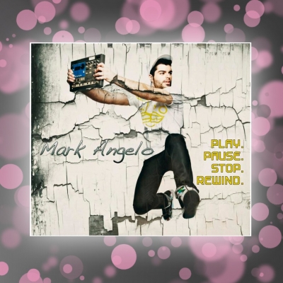 Δύο νέα remix για το "Far From Everything" 